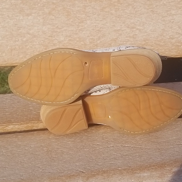 Born Wynd snakeprint western boot w sze 6M NWOB - Picture 10 of 10